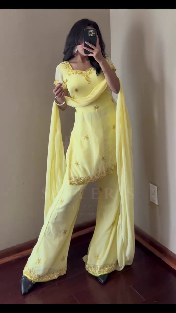 Kurta Set with Dupatta – Elegant Ethnic Wear for Every Occasion