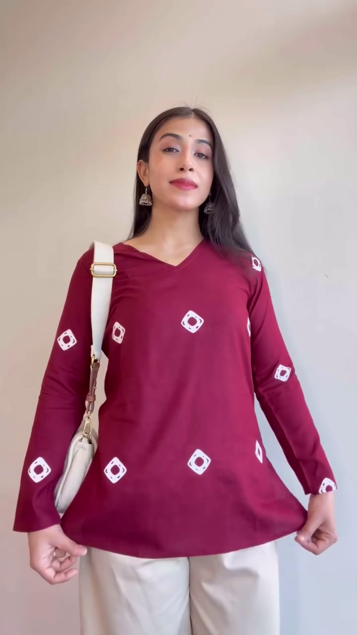 💚 Fresh Charm: Olive Wrap-Style Printed Top