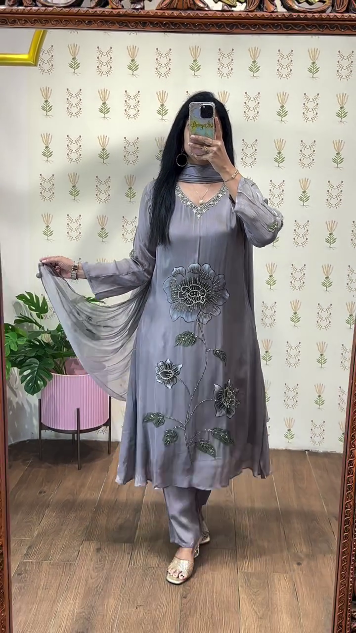 Elegant Mauve Embroidered Suit Set – Sheer Grace with Floral Detailing