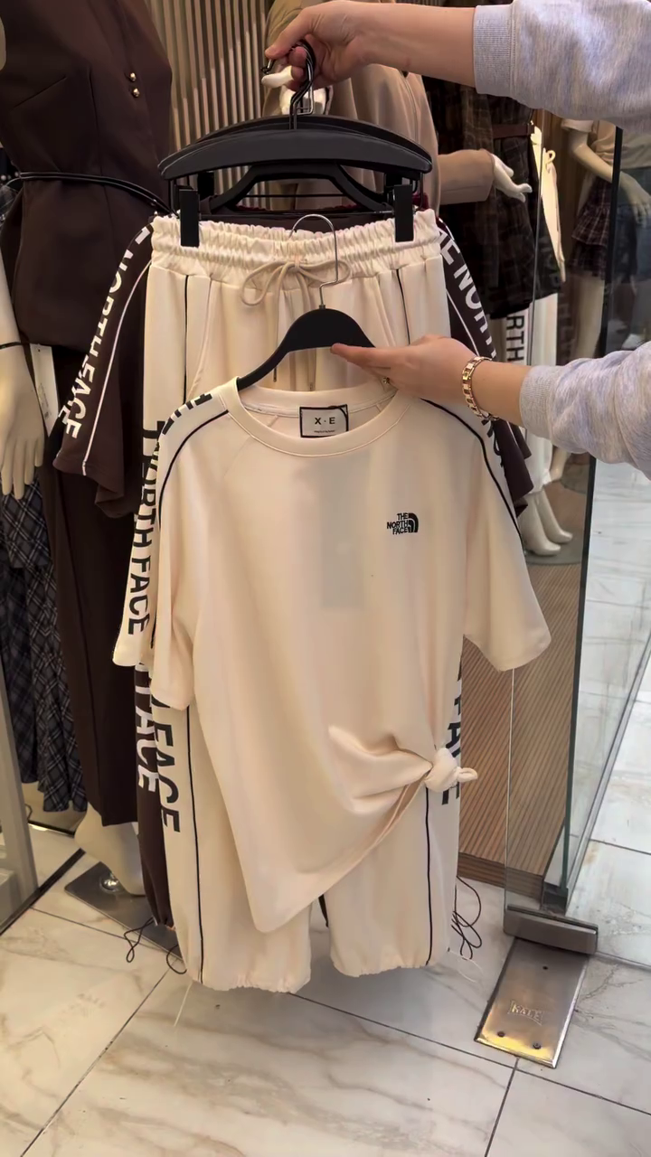 🤍 Luxe Sporty Co-Ord Set – Premium Cream Athleisure T-Shirt & Jogger Pants | Multiple Colours, Designs & Sizes (XXS–XXL) 🖤✨