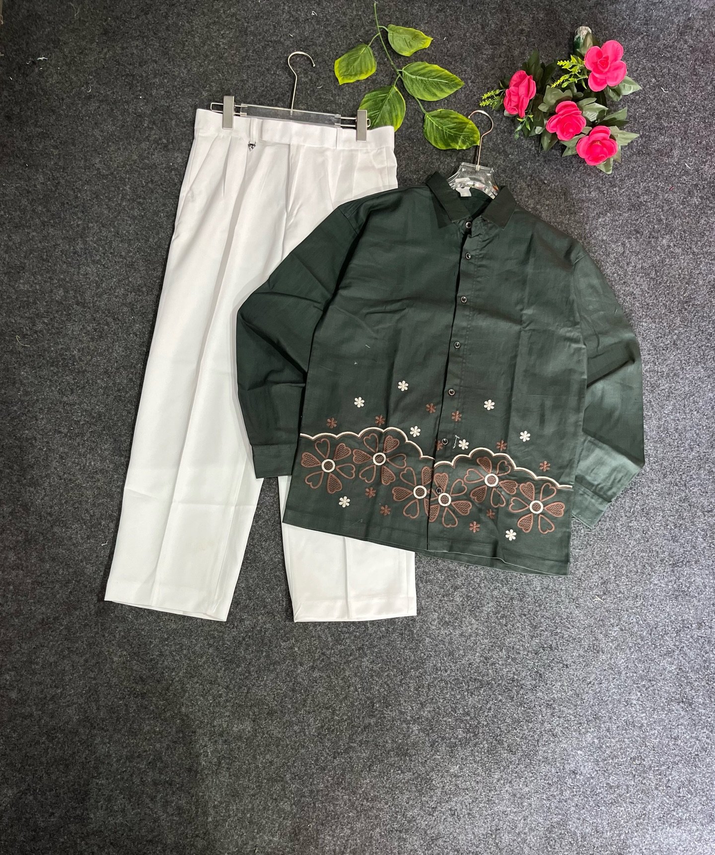 Stylish Black Embroidered Men’s Shirt with White Trousers – Sophisticated Ethnic Elegance