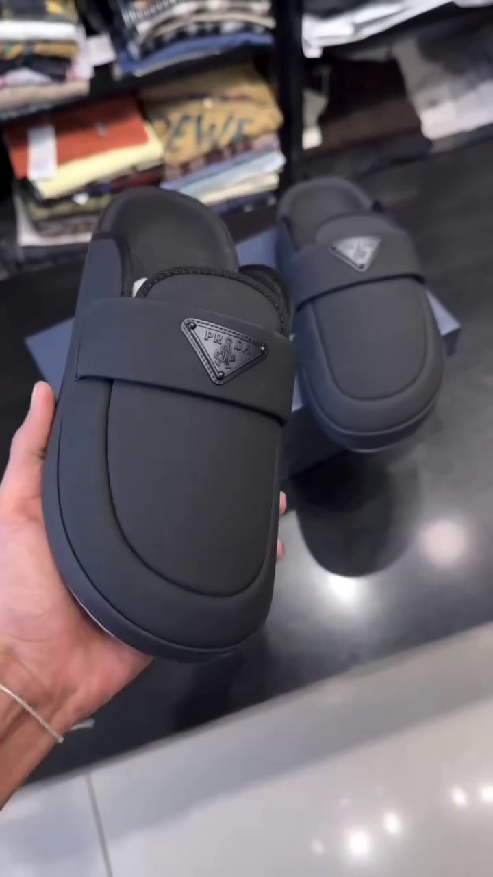 Sleek & Stylish: Premium Black Slip-On Loafers for Everyday Comfort